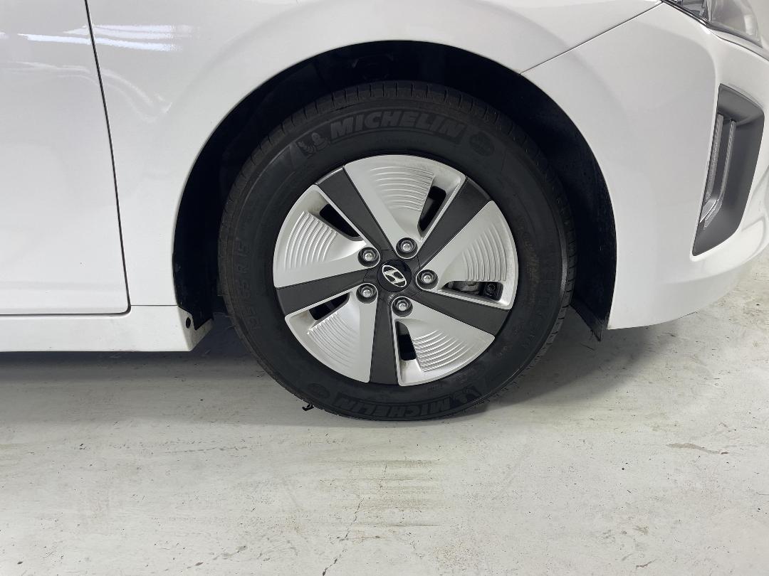 Photo '9' of Hyundai Ioniq