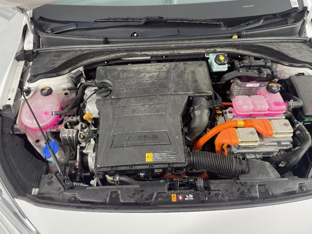 Photo '13' of Hyundai Ioniq