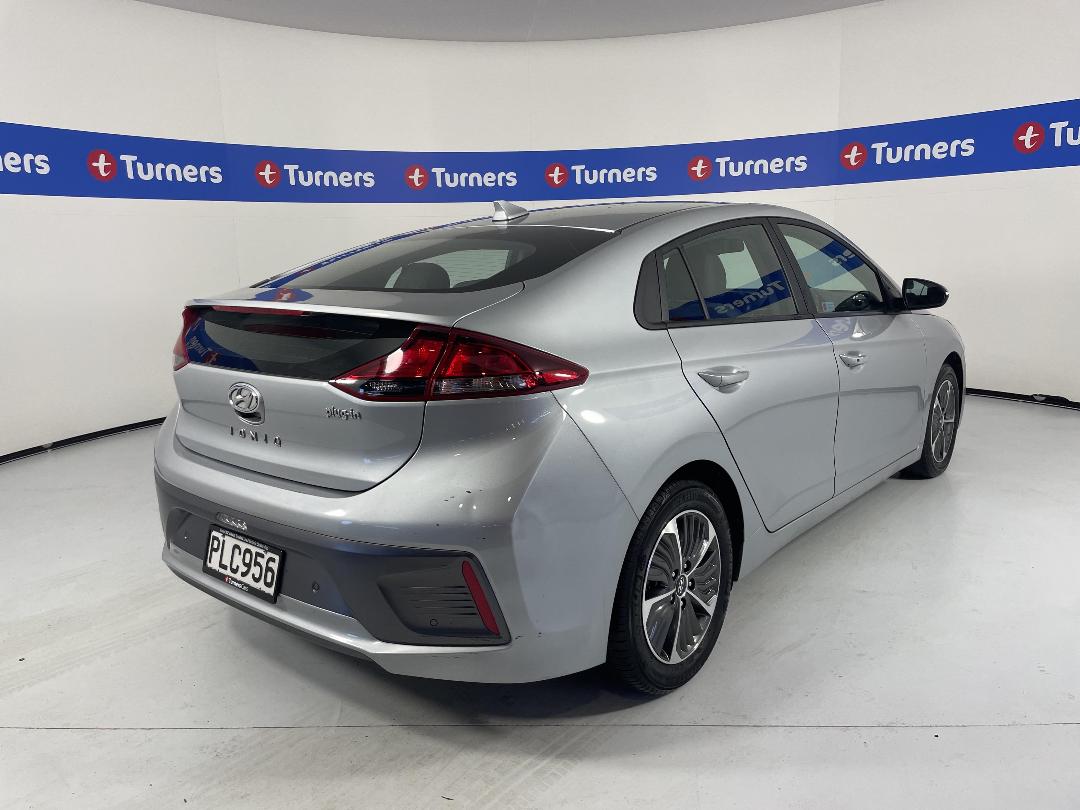 Photo '7' of Hyundai Ioniq Photo '7' of Hyundai Ioniq