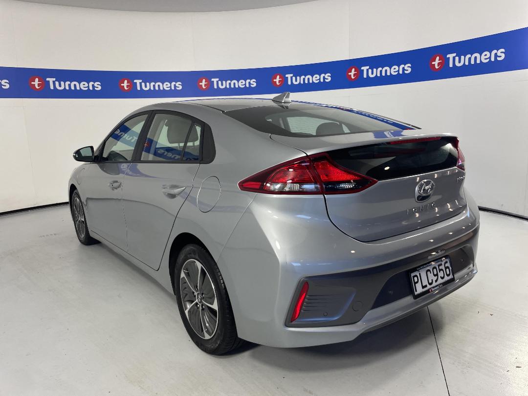 Photo '5' of Hyundai Ioniq Photo '5' of Hyundai Ioniq