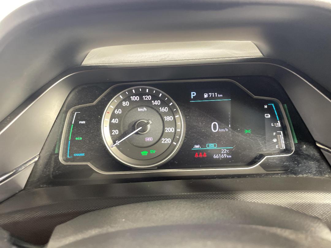 Photo '21' of Hyundai Ioniq Photo '21' of Hyundai Ioniq