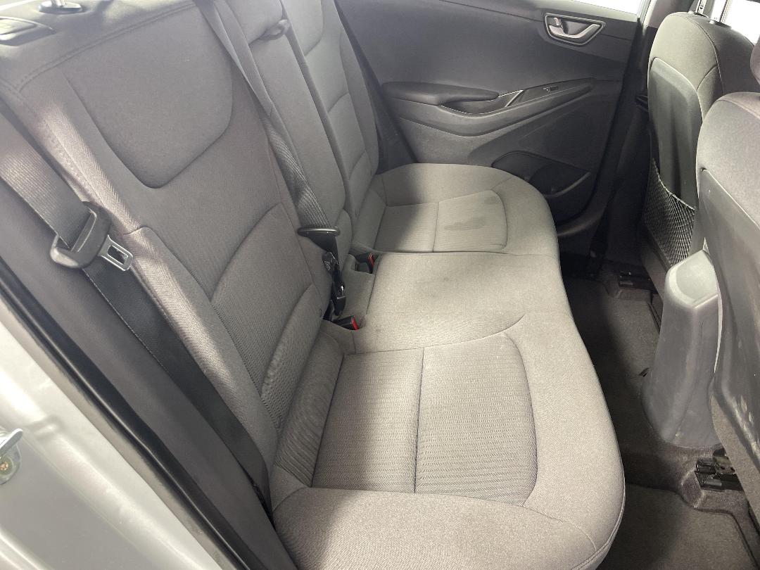 Photo '20' of Hyundai Ioniq Photo '20' of Hyundai Ioniq