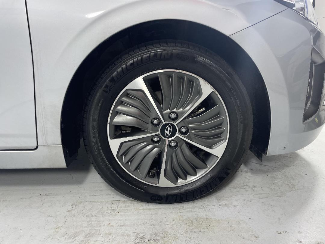 Photo '9' of Hyundai Ioniq