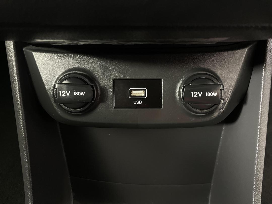 Photo '27' of Hyundai Ioniq