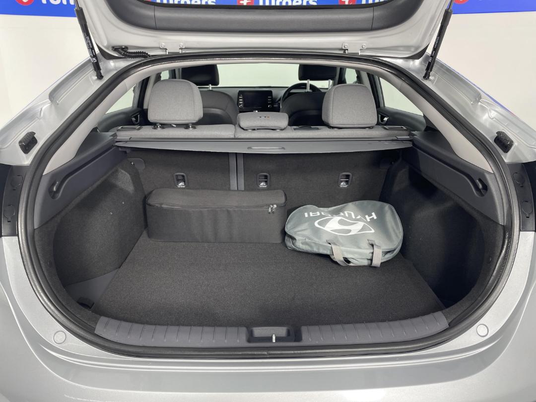 Photo '14' of Hyundai Ioniq