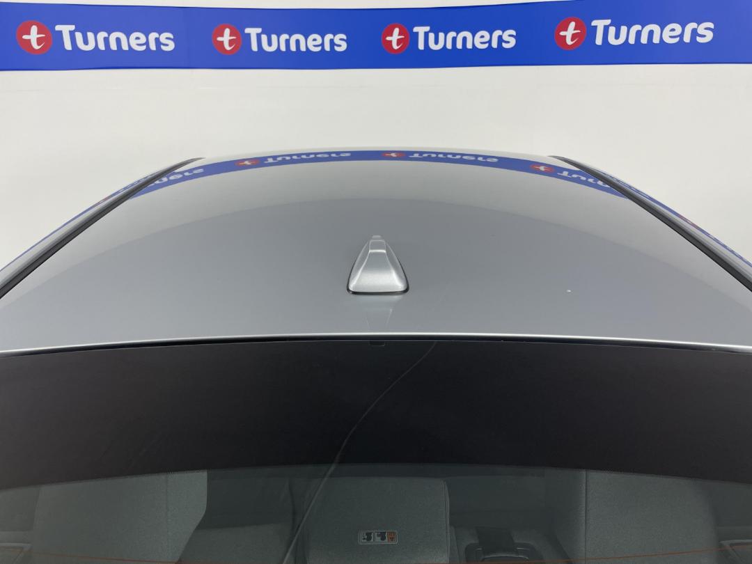 Photo '33' of Hyundai Ioniq