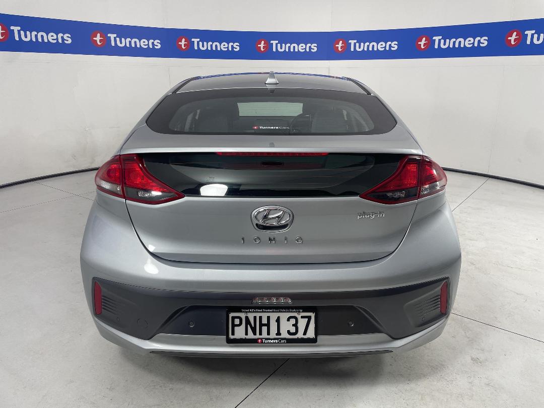 Photo '6' of Hyundai Ioniq