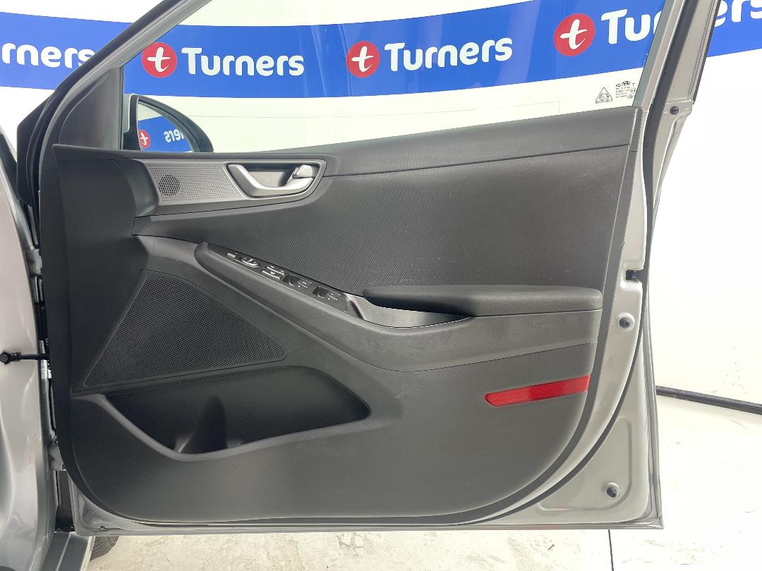 Photo '15' of Hyundai Ioniq