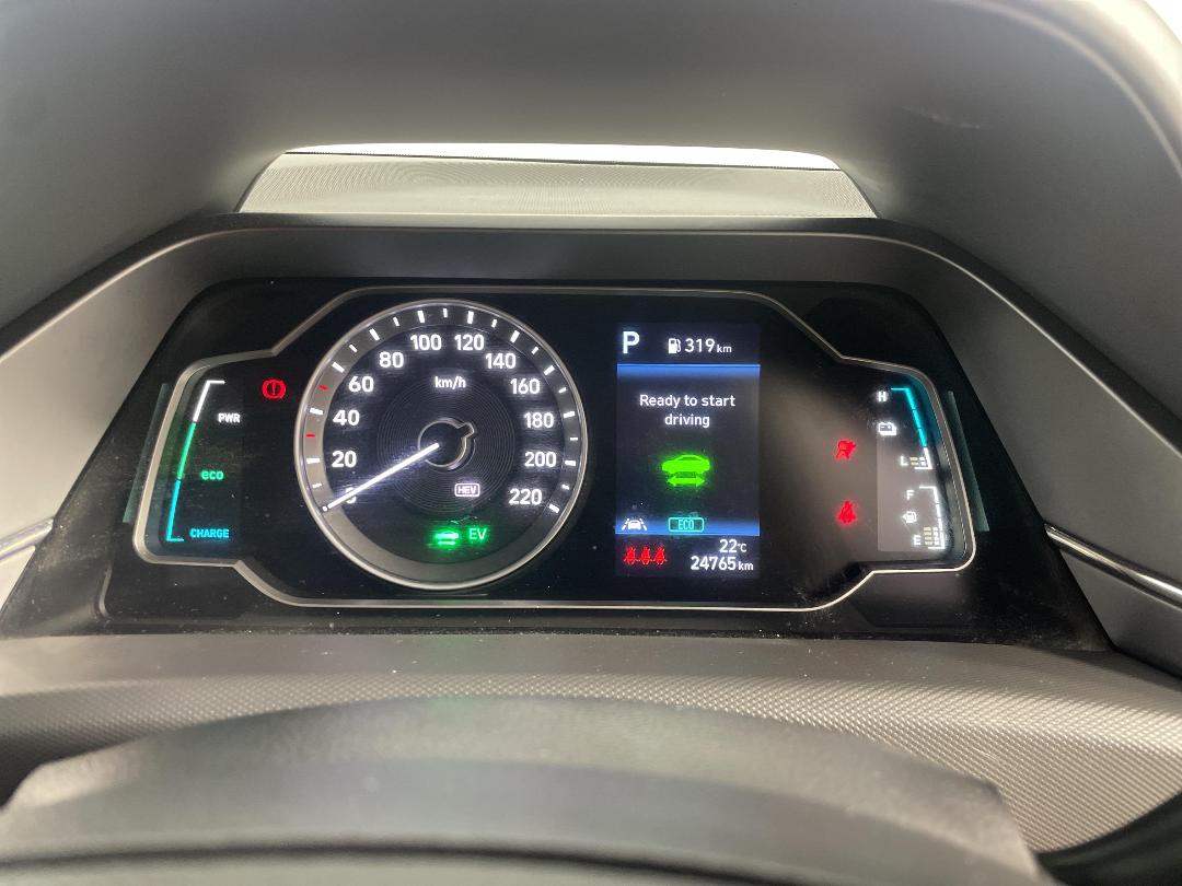 Photo '21' of Hyundai Ioniq