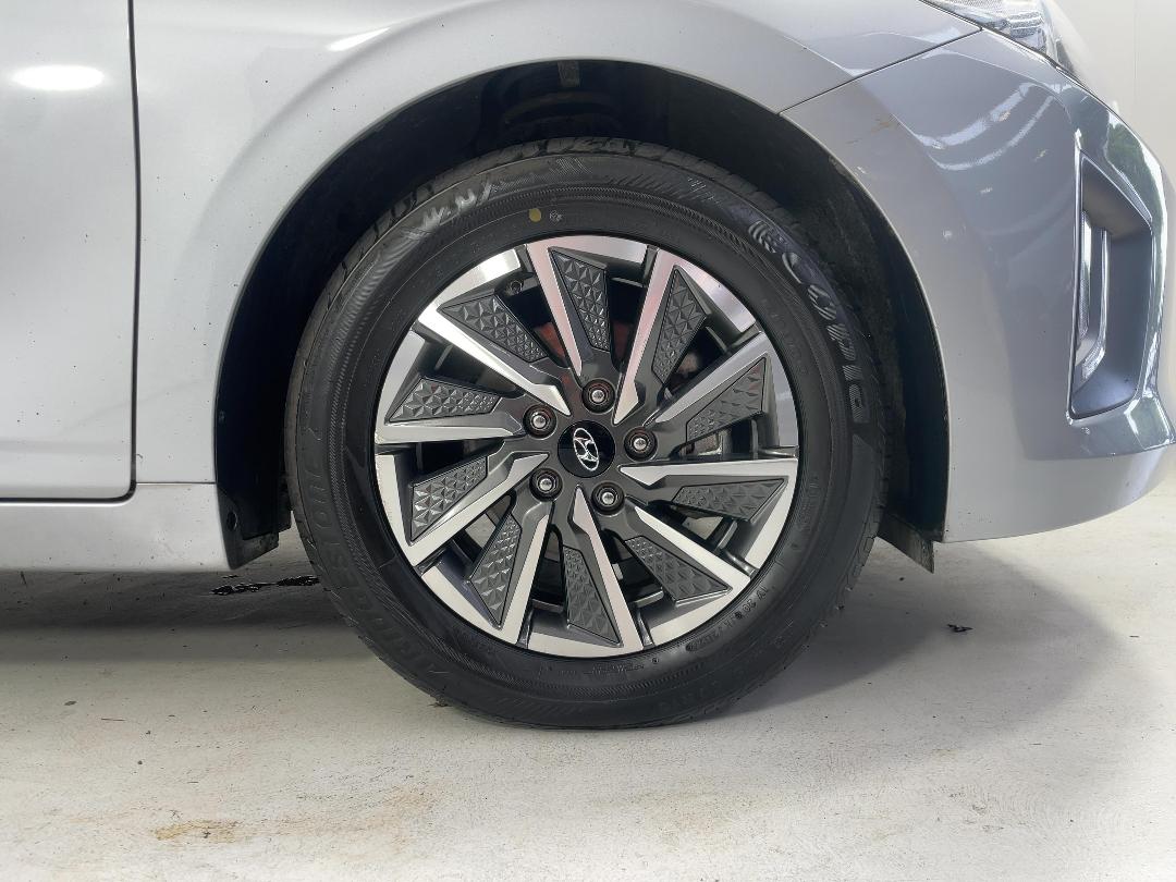 Photo '9' of Hyundai Ioniq