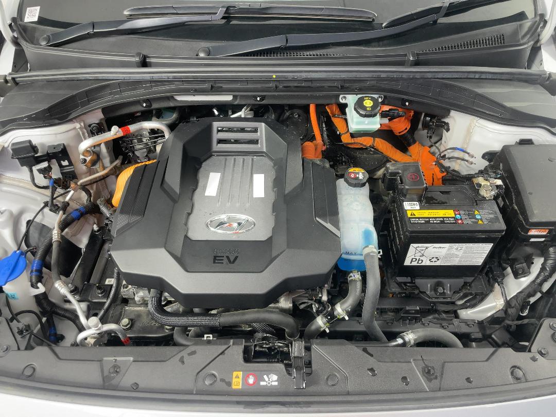 Photo '13' of Hyundai Ioniq