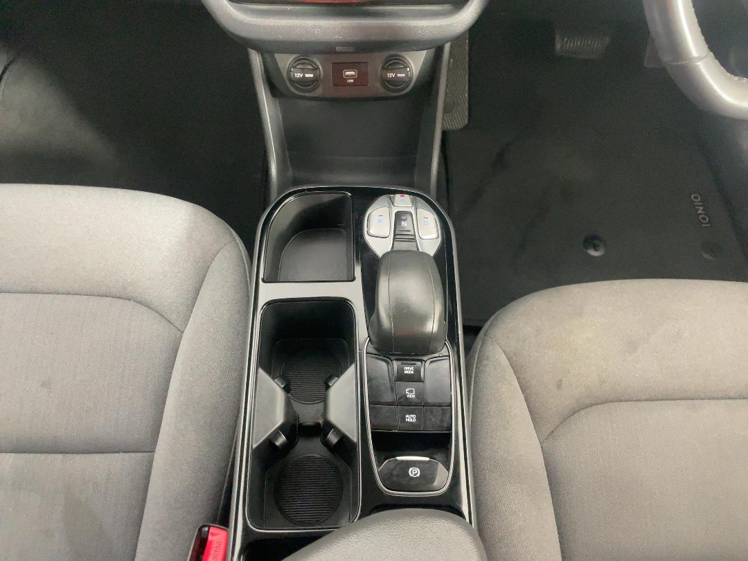 Photo '18' of Hyundai Ioniq