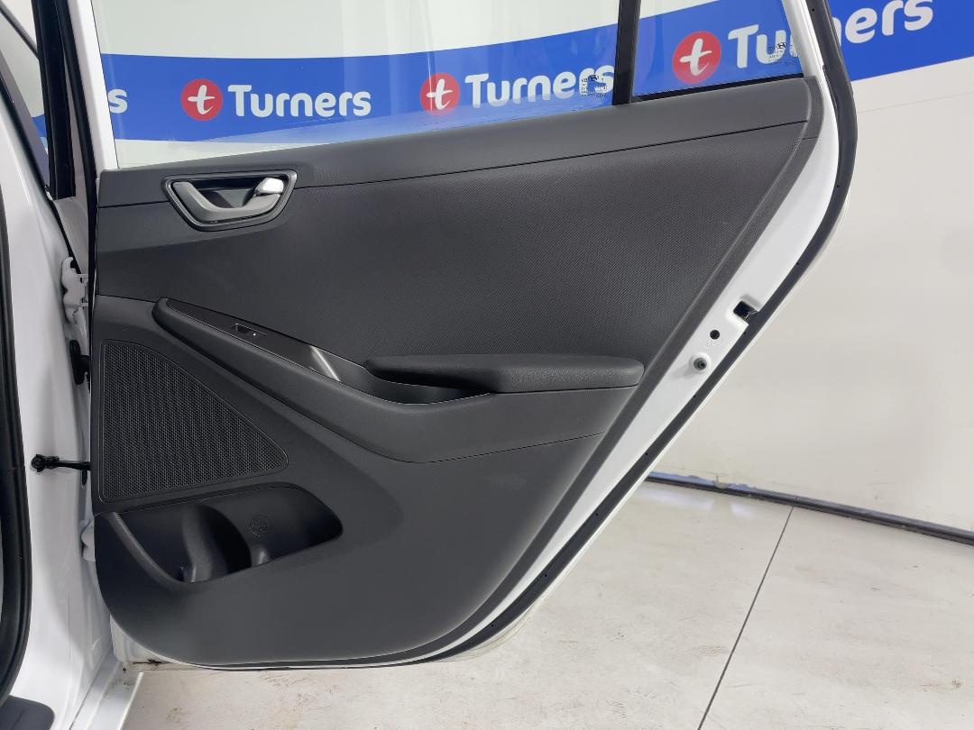 Photo '19' of Hyundai Ioniq