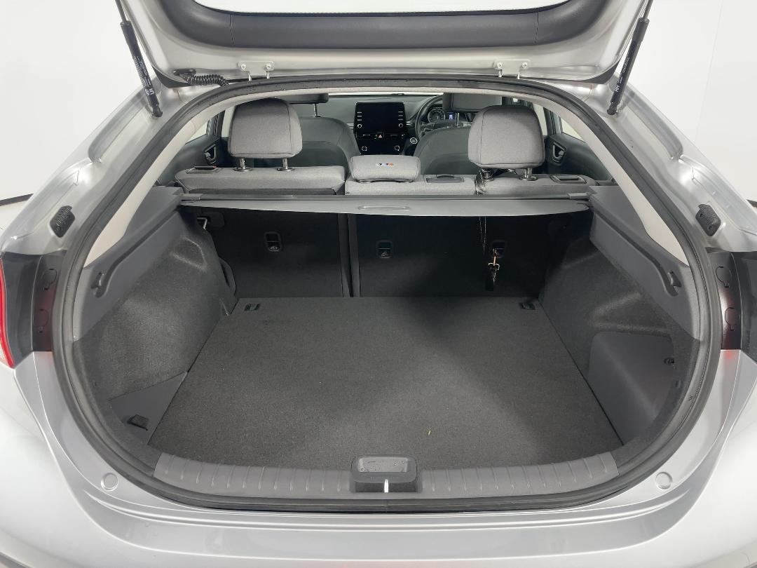 Photo '14' of Hyundai Ioniq