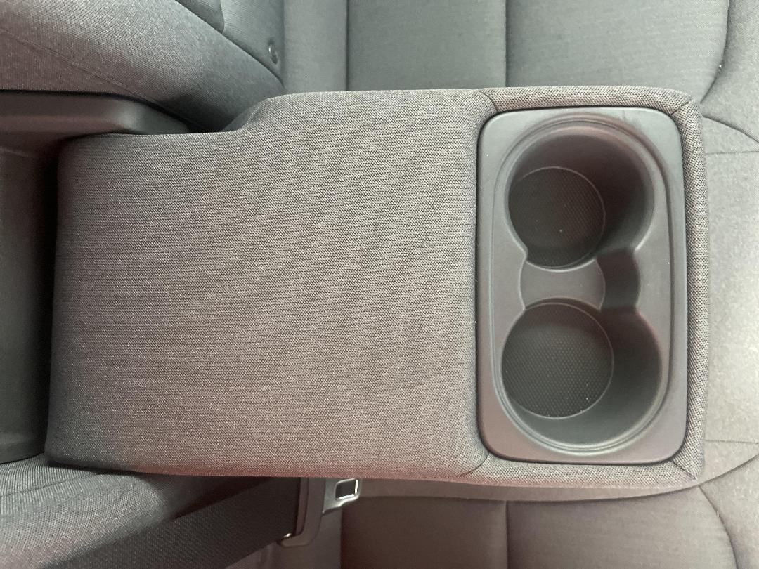 Photo '24' of Hyundai Ioniq