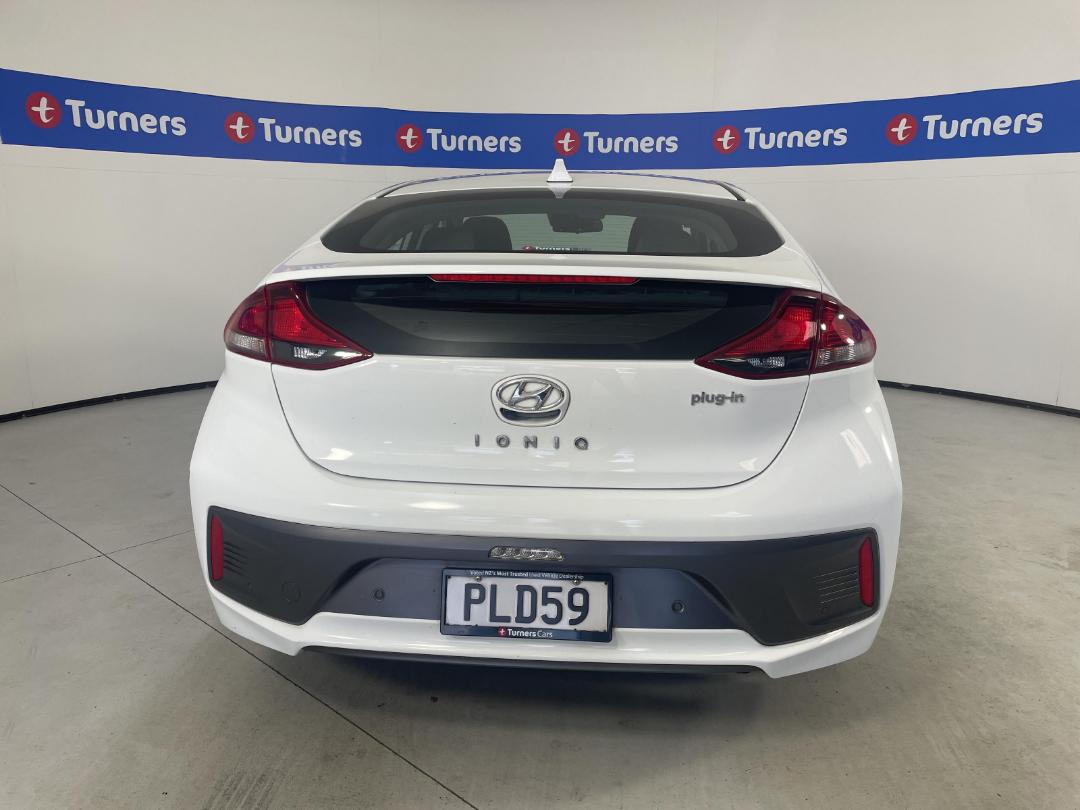 Photo '6' of Hyundai Ioniq