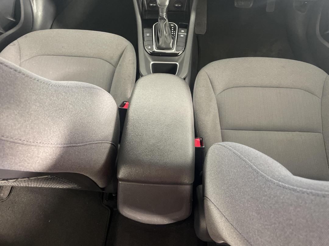 Photo '18' of Hyundai Ioniq