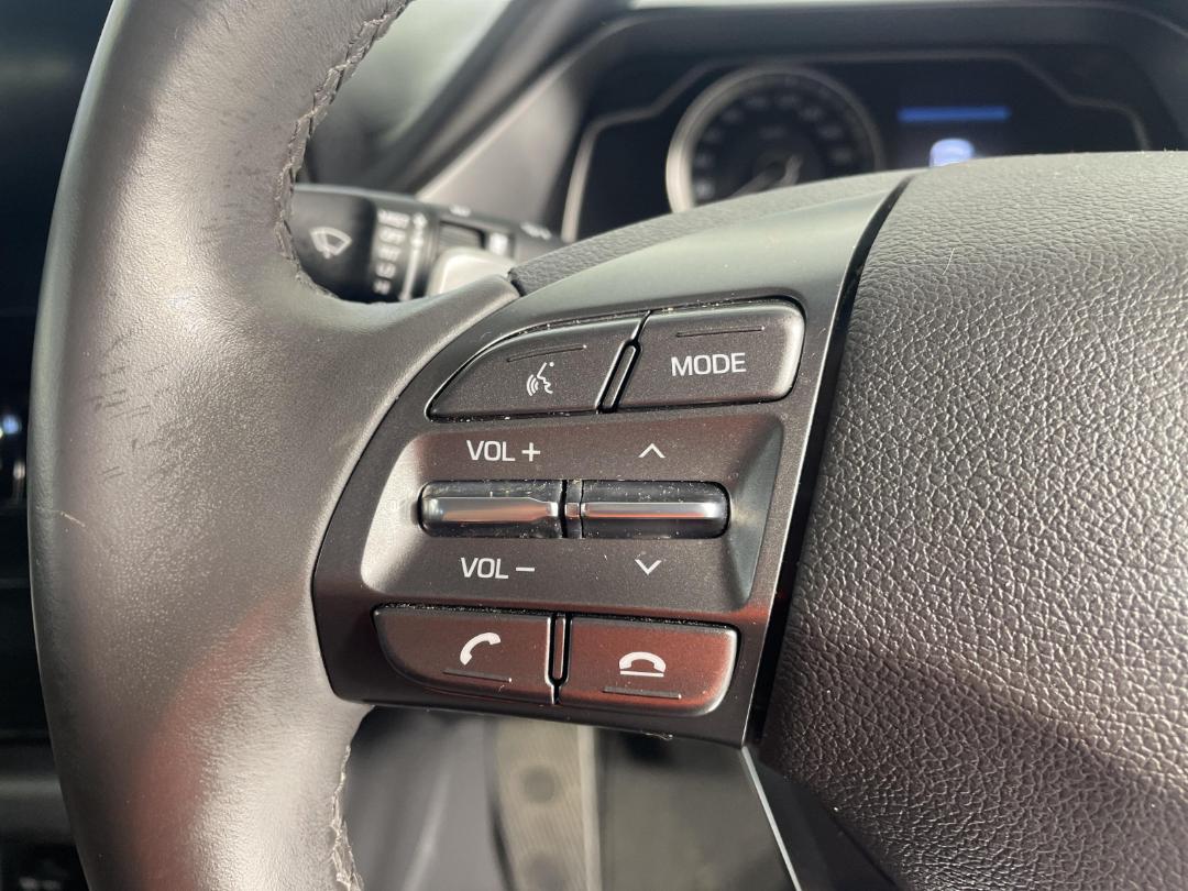 Photo '24' of Hyundai Ioniq