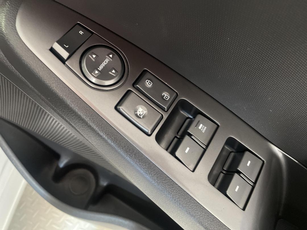 Photo '24' of Hyundai Ioniq