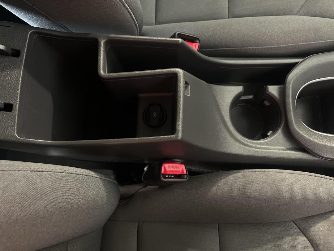 Photo '33' of Hyundai Ioniq