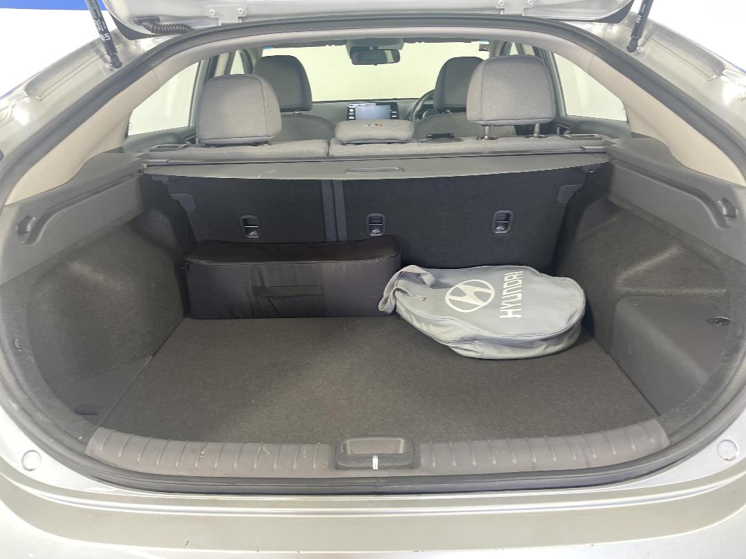 Photo '14' of Hyundai Ioniq