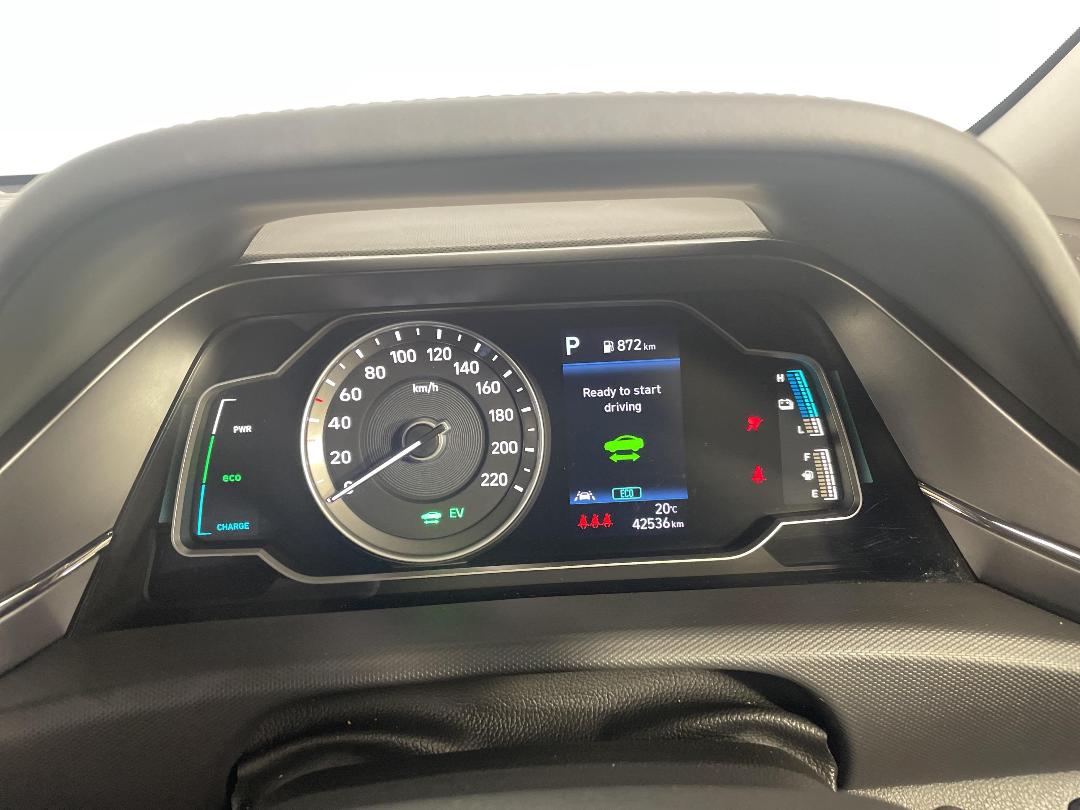 Photo '21' of Hyundai Ioniq