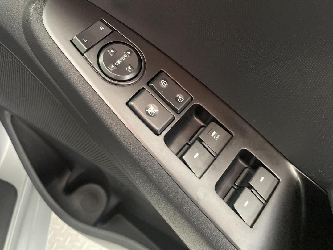 Photo '24' of Hyundai Ioniq Photo '24' of Hyundai Ioniq