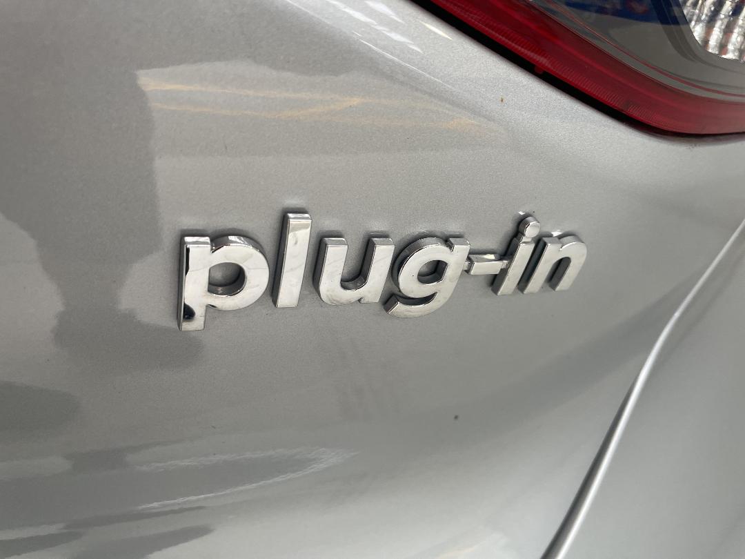 Photo '37' of Hyundai Ioniq Photo '37' of Hyundai Ioniq