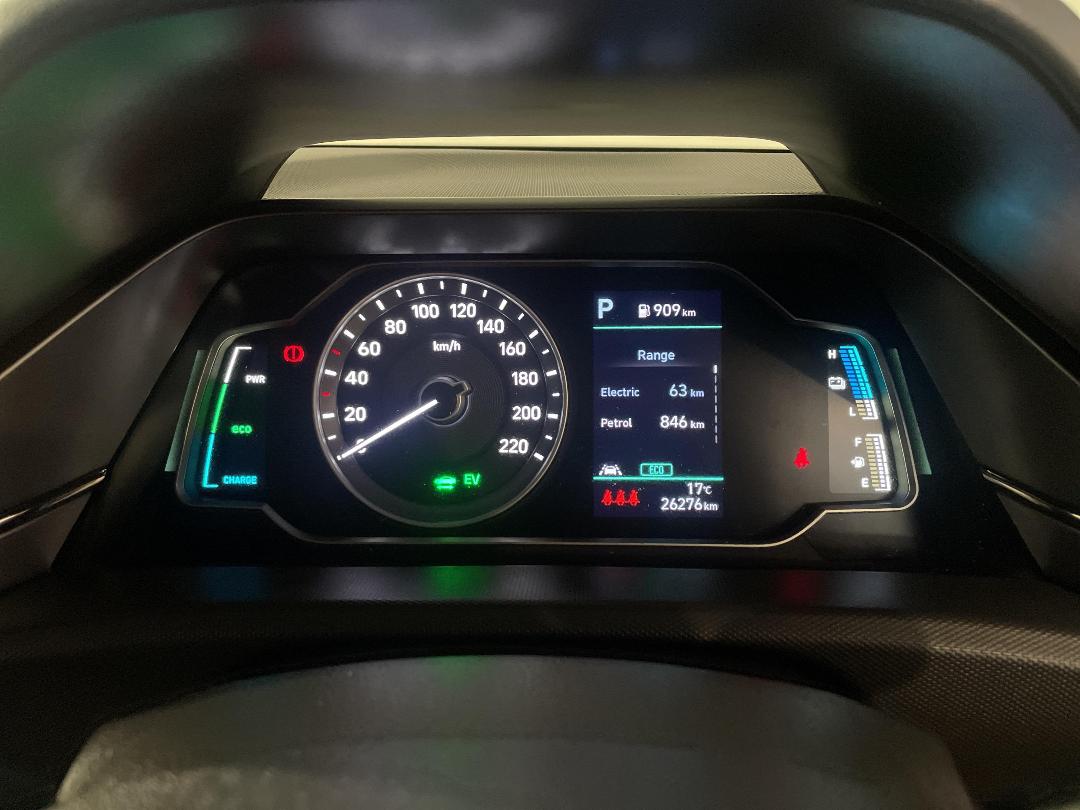 Photo '21' of Hyundai Ioniq Photo '21' of Hyundai Ioniq