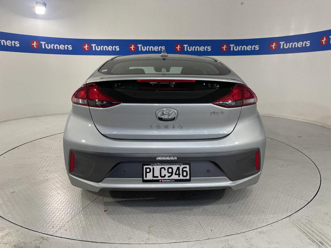 Photo '6' of Hyundai Ioniq Photo '6' of Hyundai Ioniq