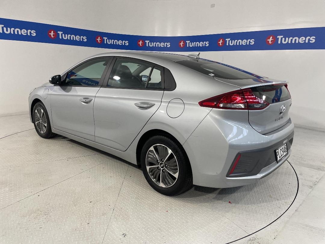 Photo '5' of Hyundai Ioniq Photo '5' of Hyundai Ioniq