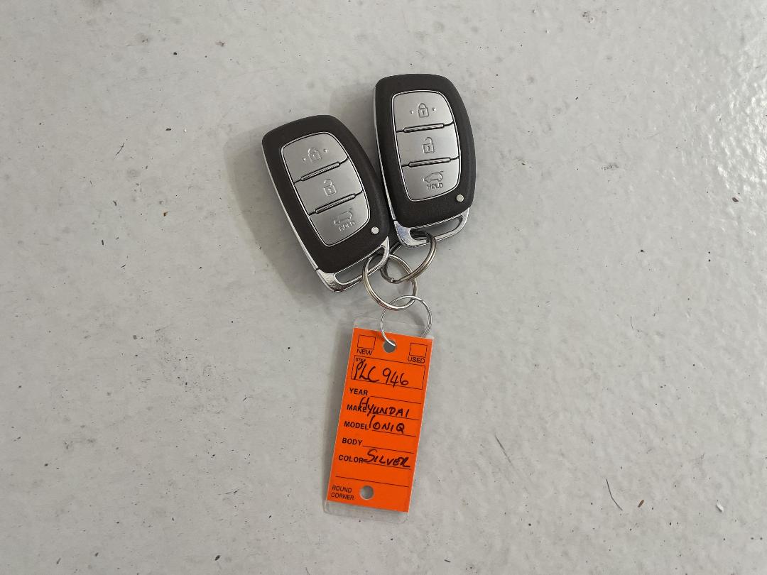 Photo '22' of Hyundai Ioniq Photo '22' of Hyundai Ioniq