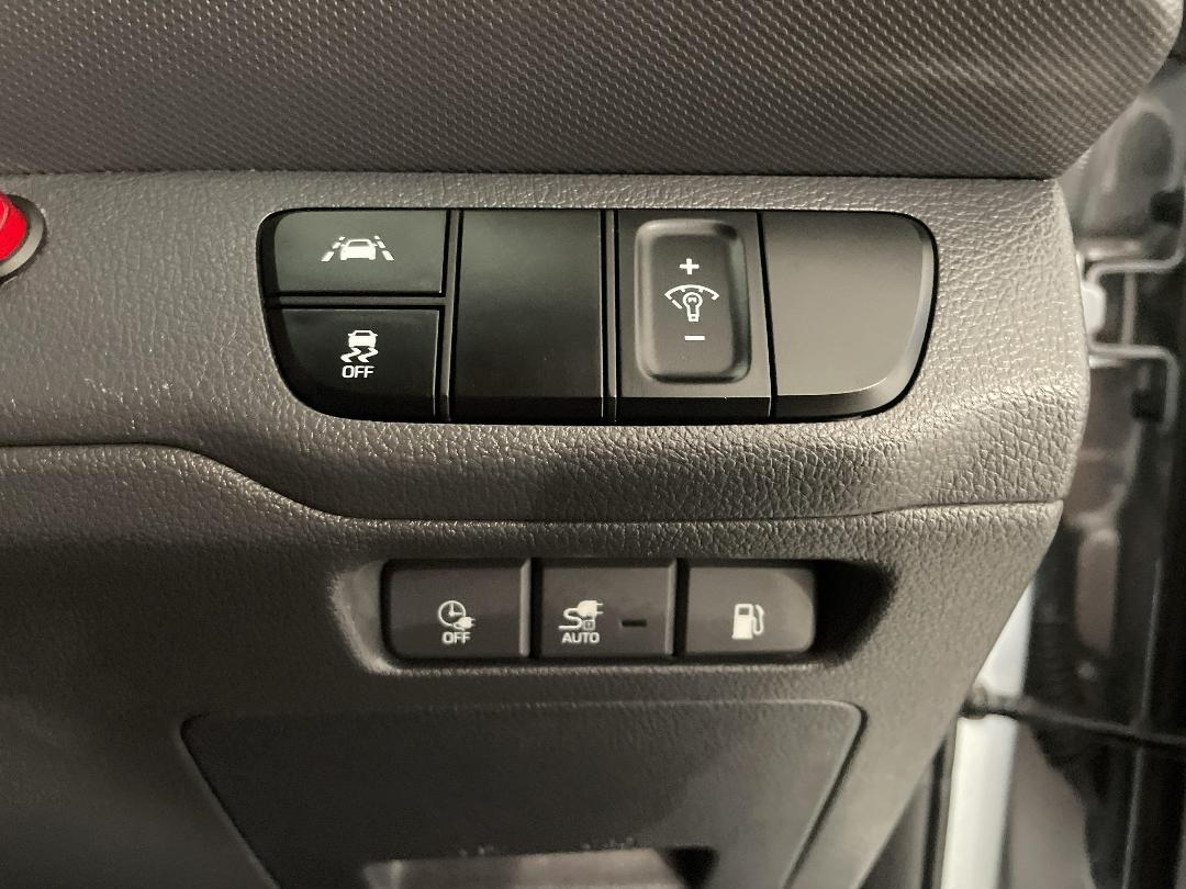 Photo '25' of Hyundai Ioniq Photo '25' of Hyundai Ioniq