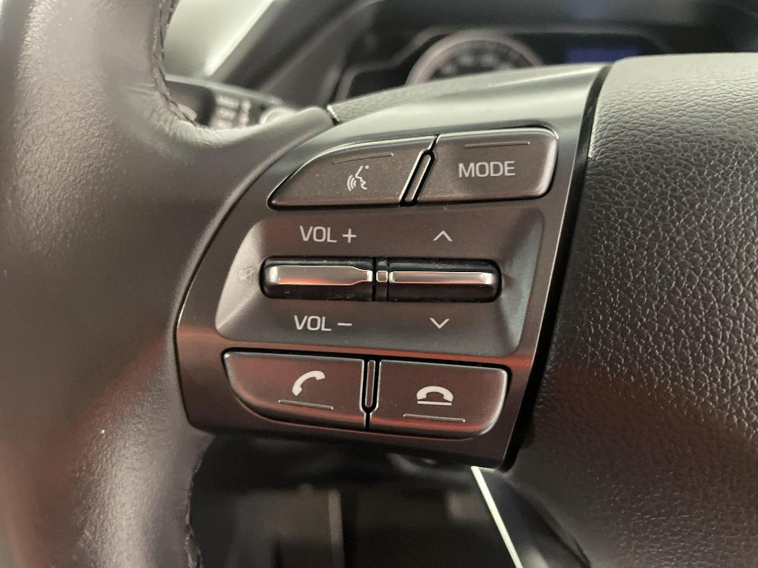 Photo '27' of Hyundai Ioniq Photo '27' of Hyundai Ioniq