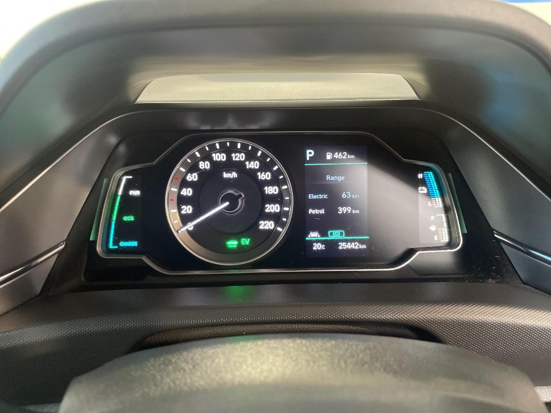 Photo '21' of Hyundai Ioniq Photo '21' of Hyundai Ioniq