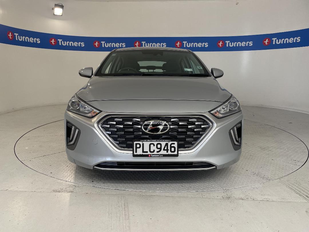 Photo '2' of Hyundai Ioniq Photo '2' of Hyundai Ioniq