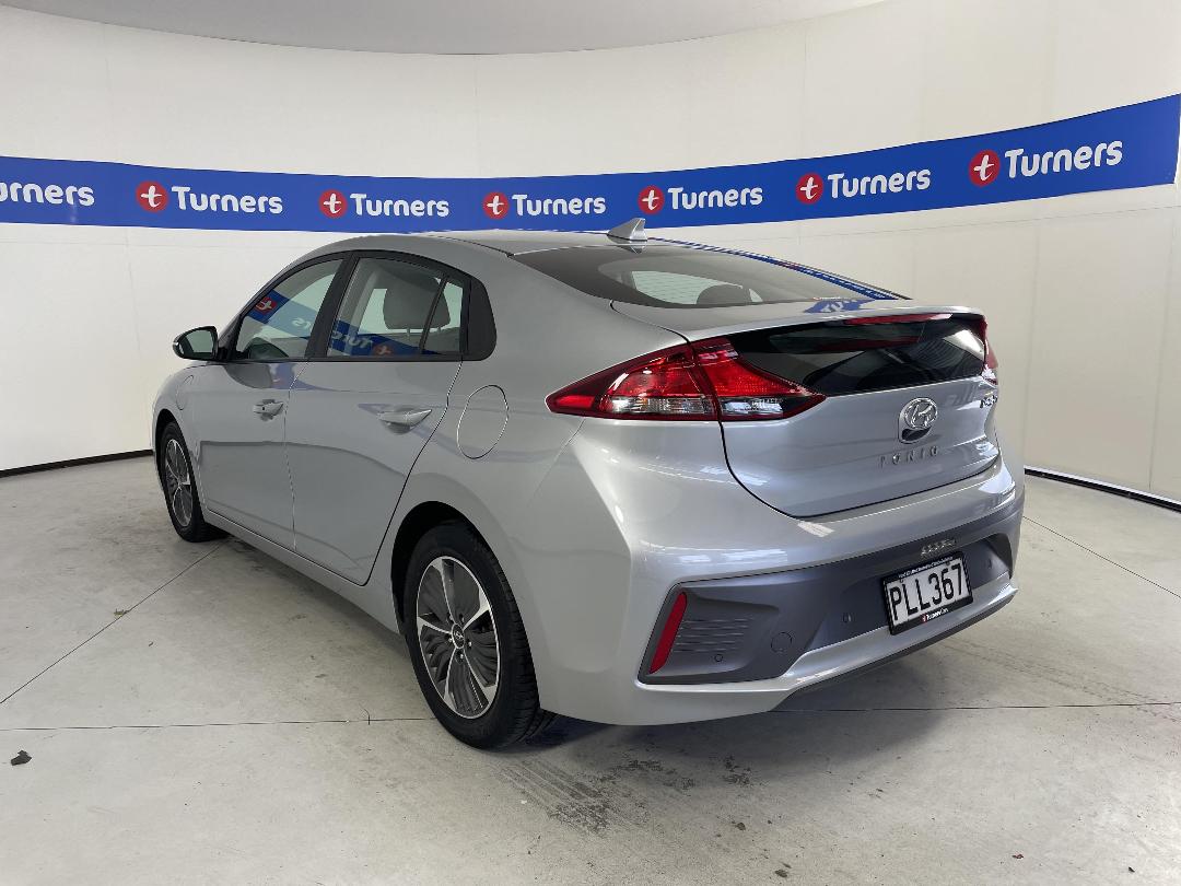 Photo '5' of Hyundai Ioniq Photo '5' of Hyundai Ioniq