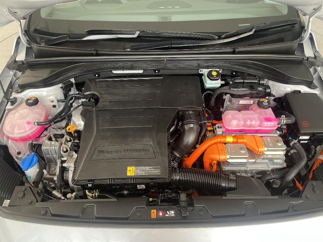 Photo '13' of Hyundai Ioniq