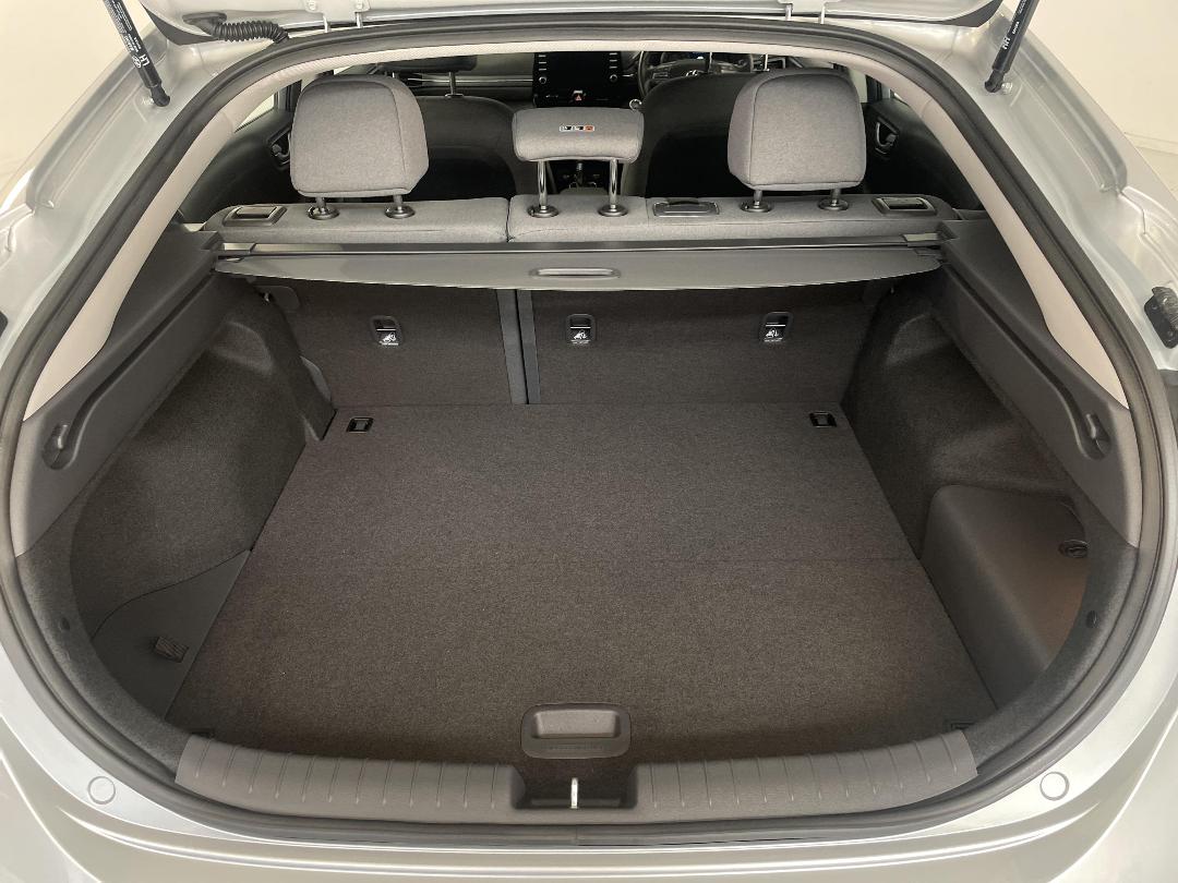 Photo '14' of Hyundai Ioniq