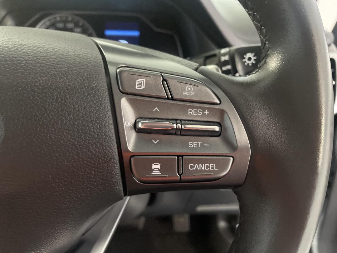 Photo '25' of Hyundai Ioniq