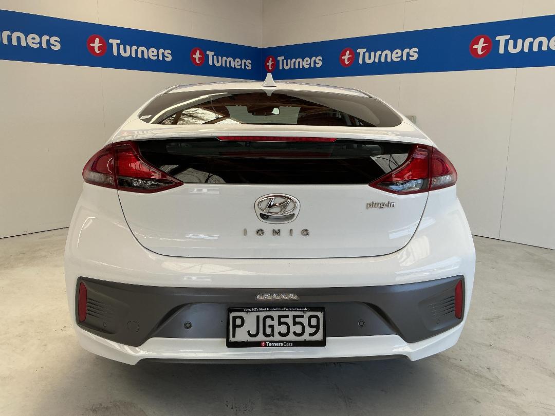 Photo '6' of Hyundai Ioniq