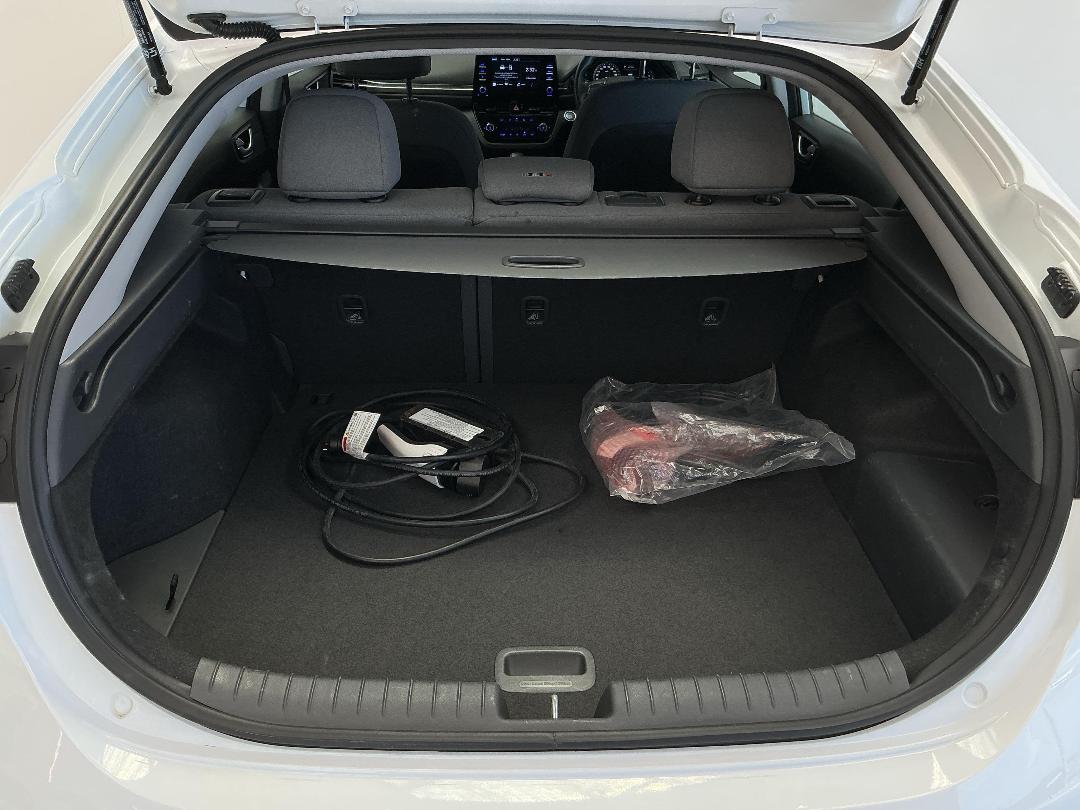 Photo '14' of Hyundai Ioniq