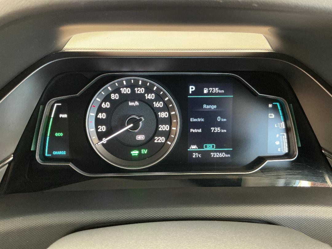 Photo '21' of Hyundai Ioniq