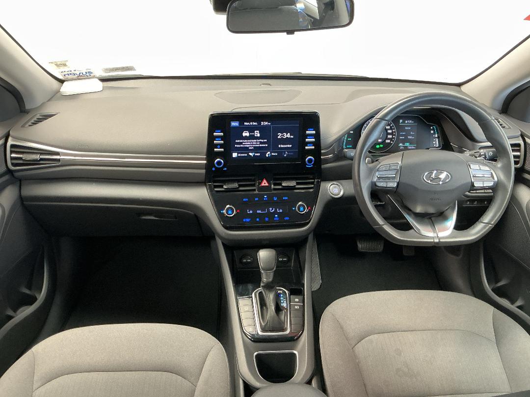 Photo '17' of Hyundai Ioniq