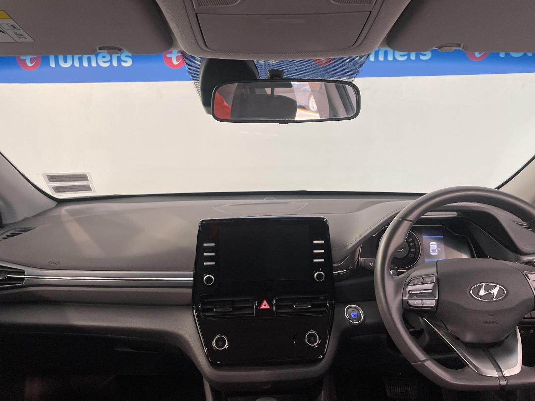 Photo '17' of Hyundai Ioniq