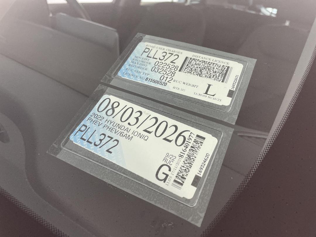 Photo '35' of Hyundai Ioniq