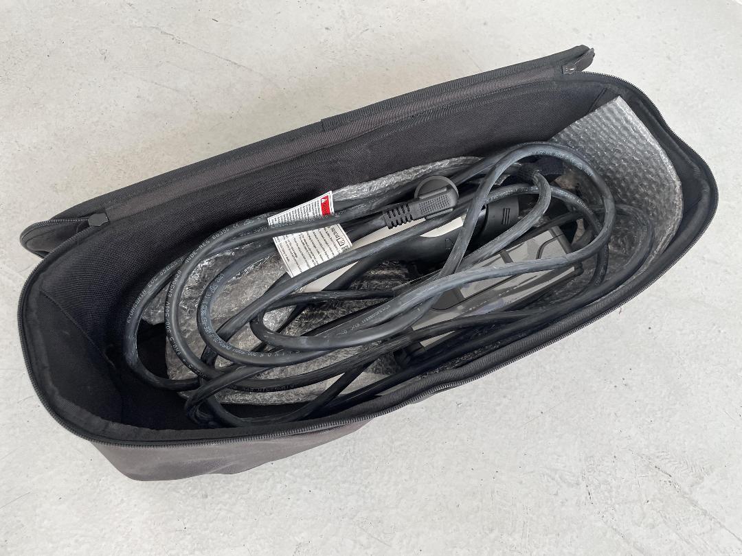 Photo '38' of Hyundai Ioniq