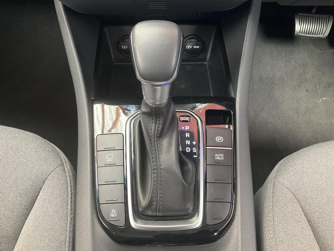 Photo '23' of Hyundai Ioniq Photo '23' of Hyundai Ioniq