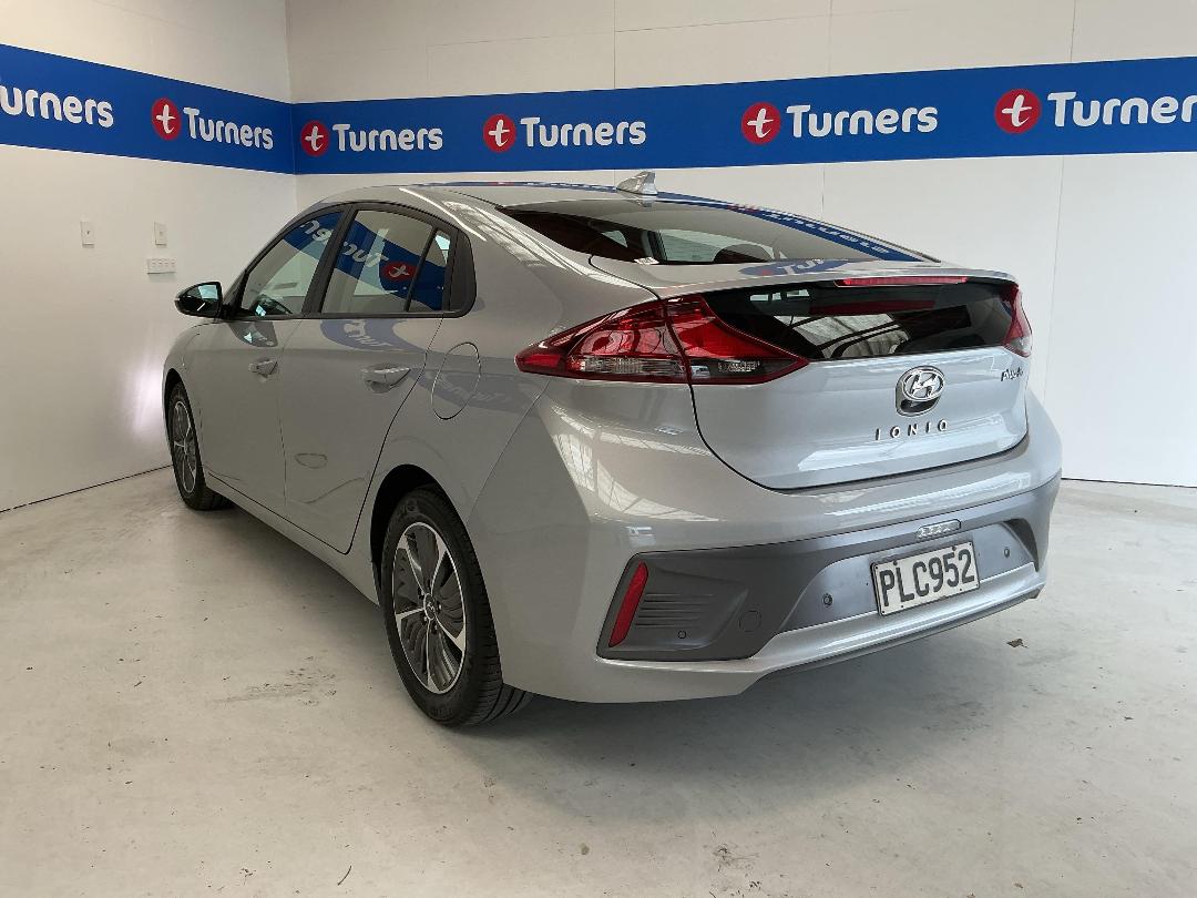 Photo '5' of Hyundai Ioniq Photo '5' of Hyundai Ioniq