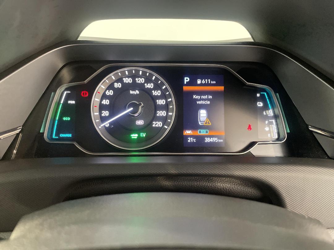 Photo '21' of Hyundai Ioniq